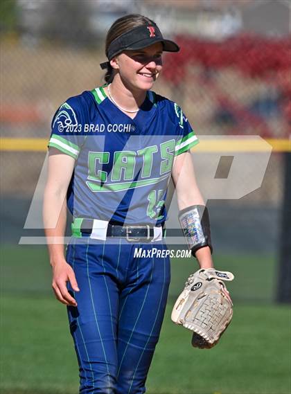 Thumbnail 3 in Eaton vs. The Academy photogallery.
