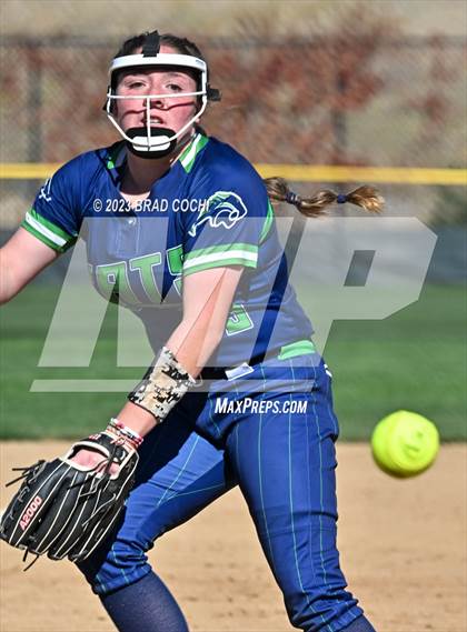 Thumbnail 2 in Eaton vs. The Academy photogallery.