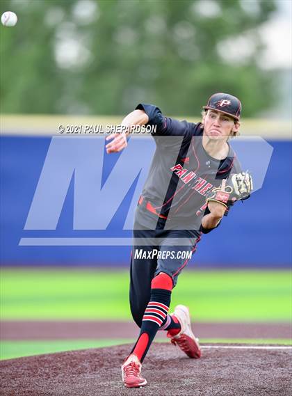 Thumbnail 2 in Peyton vs. Limon (CHSAA 2A State Final) photogallery.