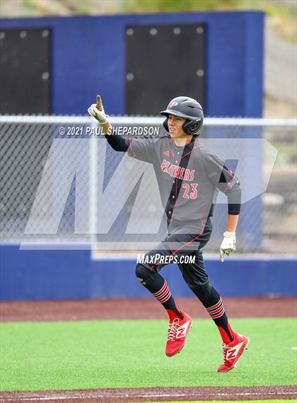 Thumbnail 3 in Peyton vs. Limon (CHSAA 2A State Final) photogallery.