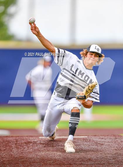 Thumbnail 2 in Peyton vs. Limon (CHSAA 2A State Final) photogallery.