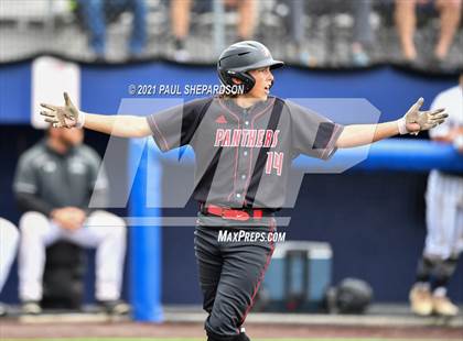 Thumbnail 2 in Peyton vs. Limon (CHSAA 2A State Final) photogallery.