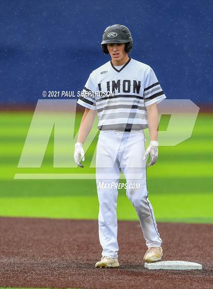 Thumbnail 3 in Peyton vs. Limon (CHSAA 2A State Final) photogallery.