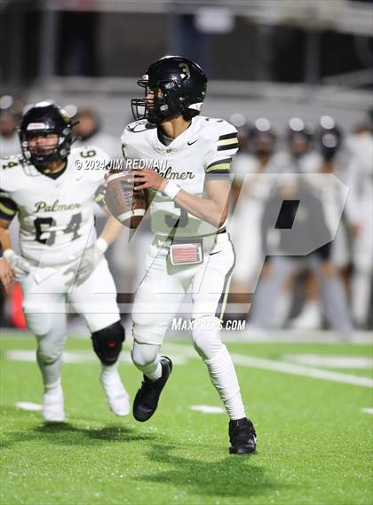 Thumbnail 3 in Palmer @ Winnsboro (UIL Football 3A Area Playoff) photogallery.