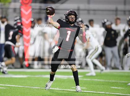 Thumbnail 3 in Palmer @ Winnsboro (UIL Football 3A Area Playoff) photogallery.