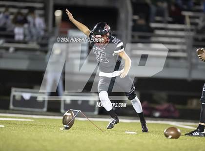 Thumbnail 3 in Menomonee Falls vs Muskego (WIAA Division 1 Round 2 Playoff) photogallery.