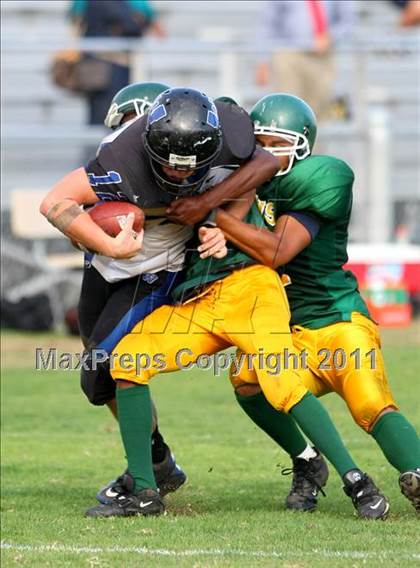 Thumbnail 1 in Hope Centre vs. Windward photogallery.