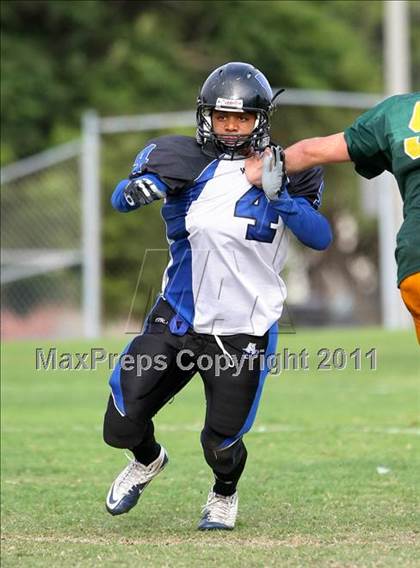 Thumbnail 2 in Hope Centre vs. Windward photogallery.