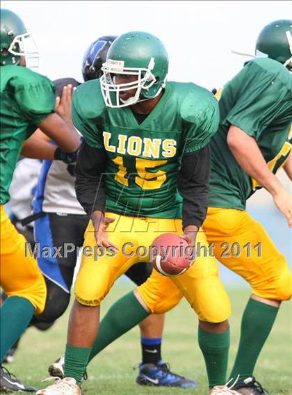 Thumbnail 2 in Hope Centre vs. Windward photogallery.