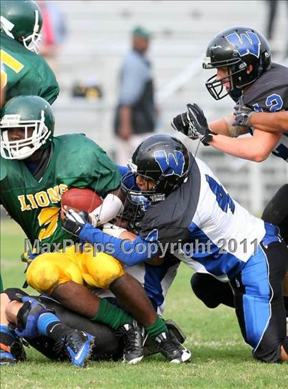 Thumbnail 2 in Hope Centre vs. Windward photogallery.