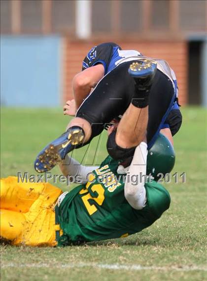 Thumbnail 3 in Hope Centre vs. Windward photogallery.