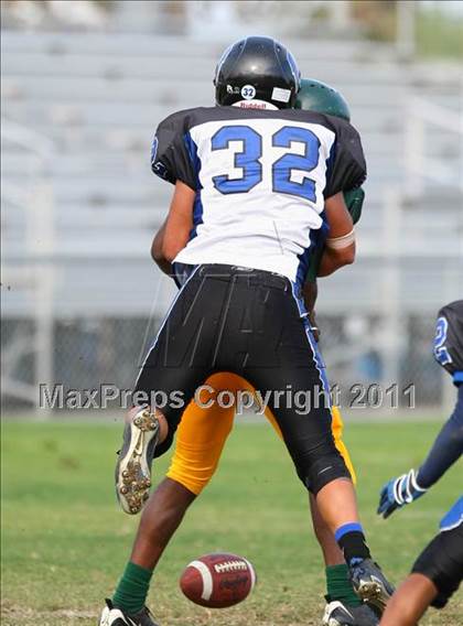 Thumbnail 1 in Hope Centre vs. Windward photogallery.