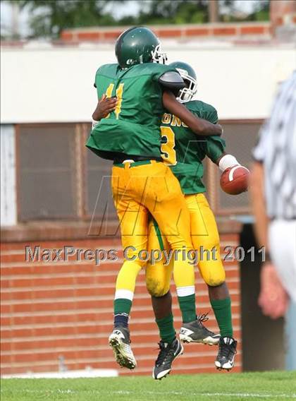 Thumbnail 3 in Hope Centre vs. Windward photogallery.