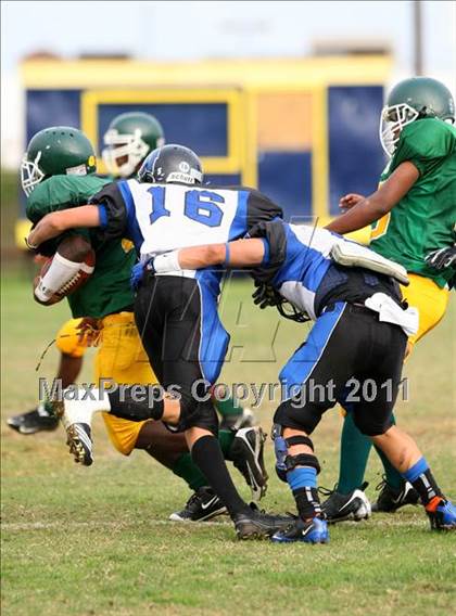 Thumbnail 1 in Hope Centre vs. Windward photogallery.