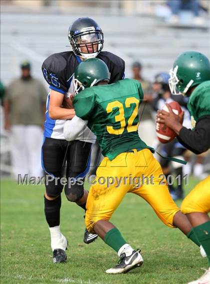 Thumbnail 1 in Hope Centre vs. Windward photogallery.