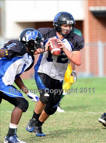 Thumbnail 1 in Hope Centre vs. Windward photogallery.