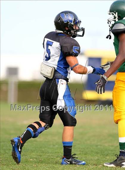 Thumbnail 2 in Hope Centre vs. Windward photogallery.