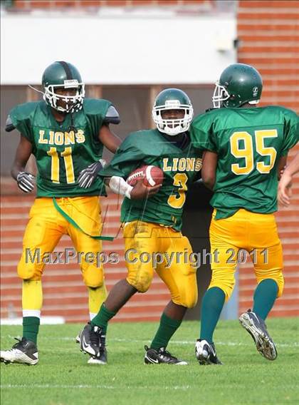 Thumbnail 2 in Hope Centre vs. Windward photogallery.