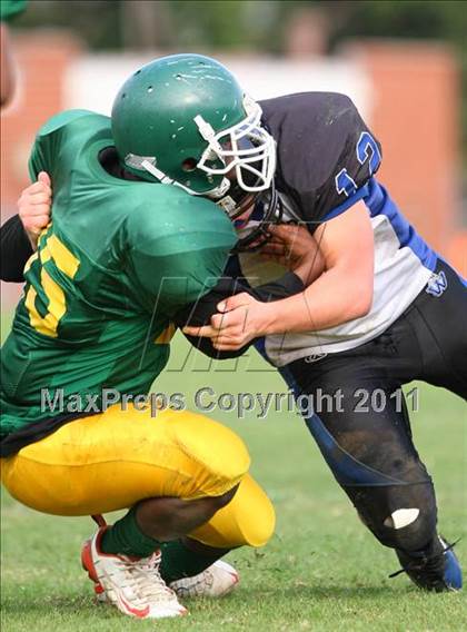 Thumbnail 3 in Hope Centre vs. Windward photogallery.