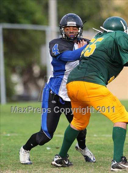 Thumbnail 2 in Hope Centre vs. Windward photogallery.