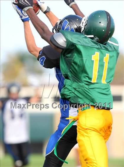 Thumbnail 1 in Hope Centre vs. Windward photogallery.