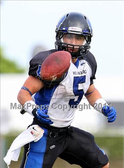 Thumbnail 1 in Hope Centre vs. Windward photogallery.