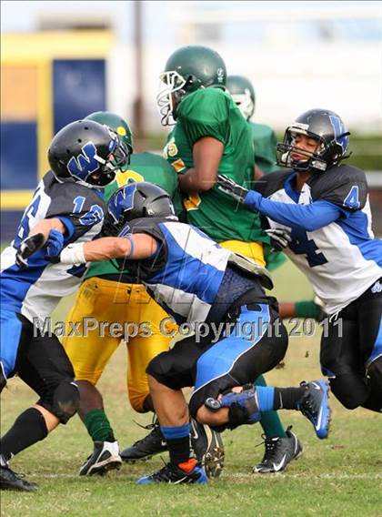 Thumbnail 1 in Hope Centre vs. Windward photogallery.