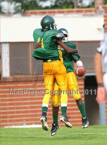 Thumbnail 1 in Hope Centre vs. Windward photogallery.