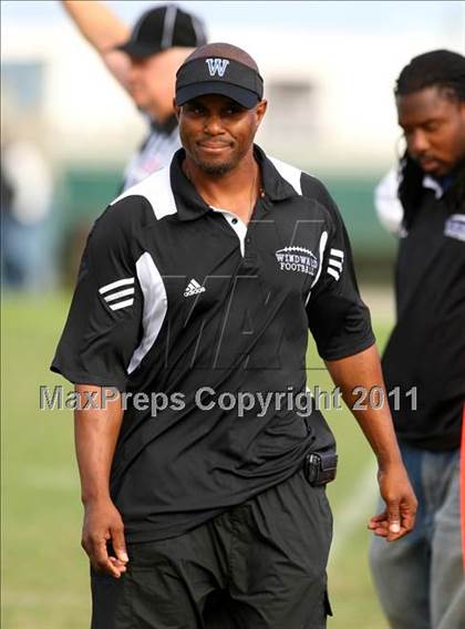 Thumbnail 2 in Hope Centre vs. Windward photogallery.