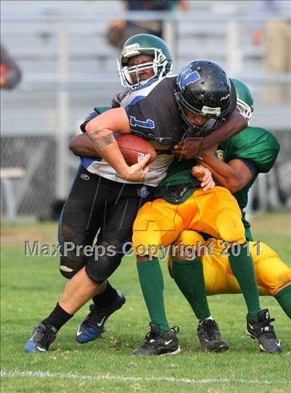 Thumbnail 2 in Hope Centre vs. Windward photogallery.