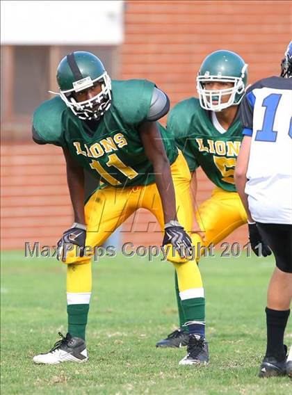 Thumbnail 2 in Hope Centre vs. Windward photogallery.