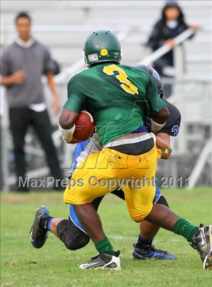 Thumbnail 1 in Hope Centre vs. Windward photogallery.