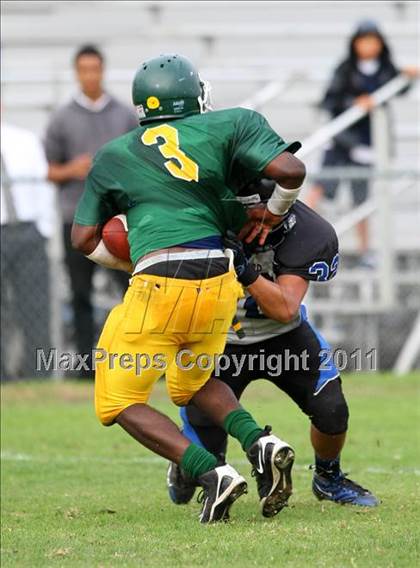 Thumbnail 2 in Hope Centre vs. Windward photogallery.