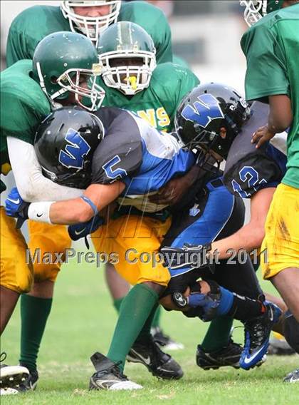 Thumbnail 3 in Hope Centre vs. Windward photogallery.