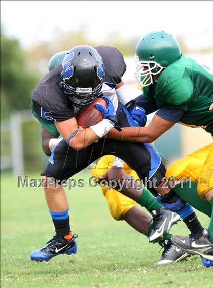 Thumbnail 3 in Hope Centre vs. Windward photogallery.