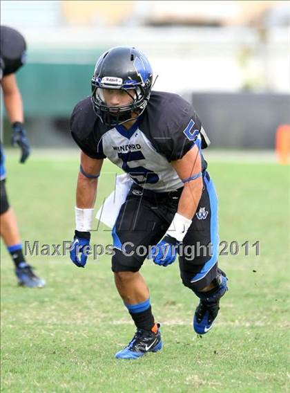 Thumbnail 2 in Hope Centre vs. Windward photogallery.