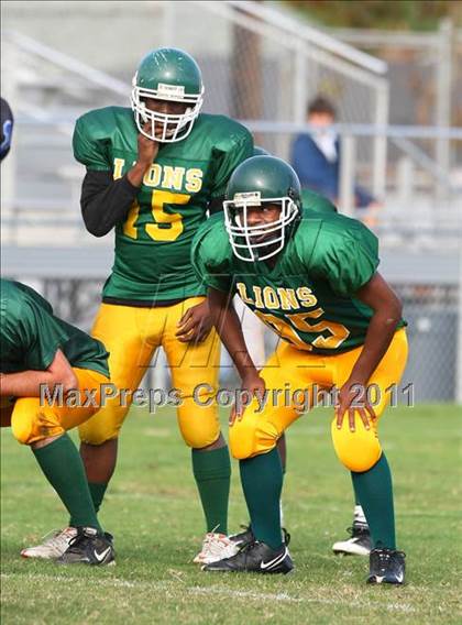 Thumbnail 2 in Hope Centre vs. Windward photogallery.