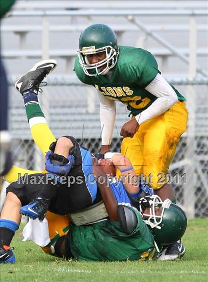 Thumbnail 3 in Hope Centre vs. Windward photogallery.