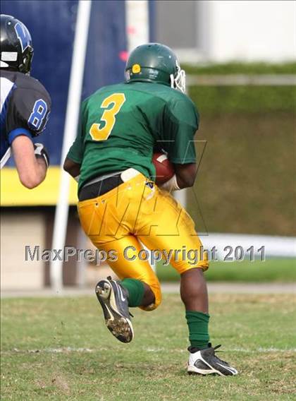 Thumbnail 1 in Hope Centre vs. Windward photogallery.