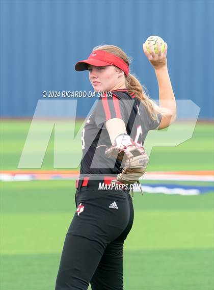 Thumbnail 2 in Bridgeland vs Tomball (UIL Softball 6A Region 2 Bi District) photogallery.