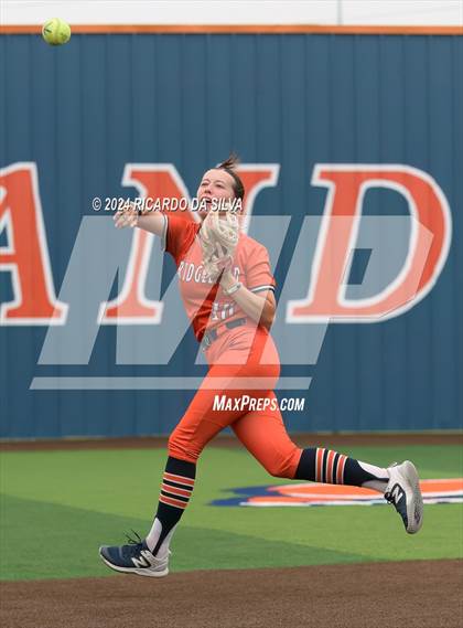 Thumbnail 2 in Bridgeland vs Tomball (UIL Softball 6A Region 2 Bi District) photogallery.