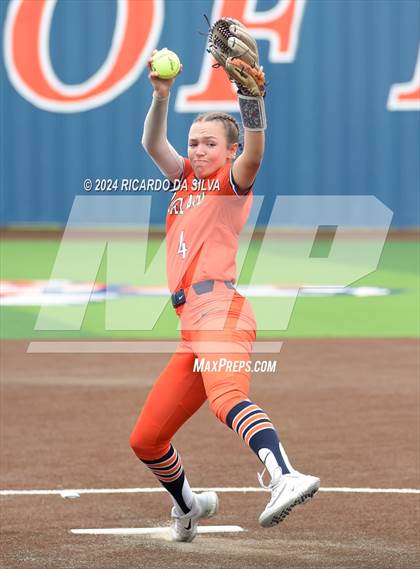 Thumbnail 1 in Bridgeland vs Tomball (UIL Softball 6A Region 2 Bi District) photogallery.