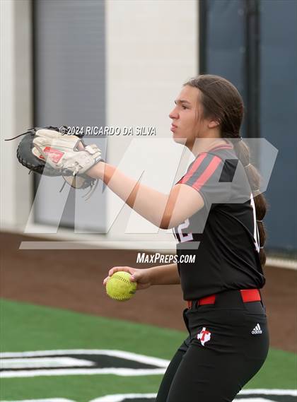 Thumbnail 2 in Bridgeland vs Tomball (UIL Softball 6A Region 2 Bi District) photogallery.