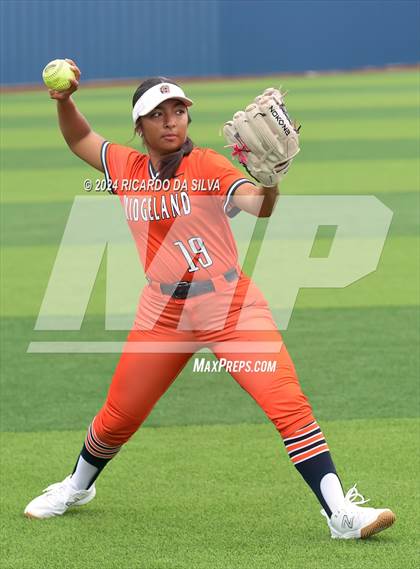 Thumbnail 3 in Bridgeland vs Tomball (UIL Softball 6A Region 2 Bi District) photogallery.