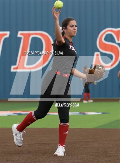 Thumbnail 1 in Bridgeland vs Tomball (UIL Softball 6A Region 2 Bi District) photogallery.