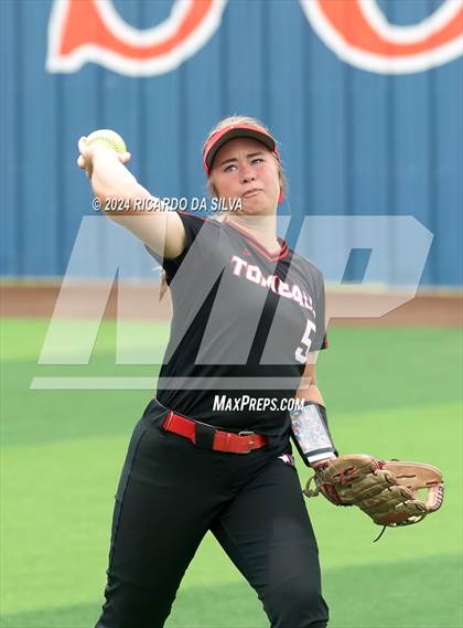 Thumbnail 1 in Bridgeland vs Tomball (UIL Softball 6A Region 2 Bi District) photogallery.