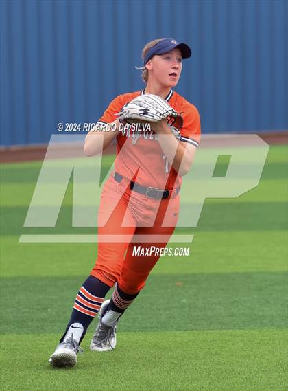 Thumbnail 1 in Bridgeland vs Tomball (UIL Softball 6A Region 2 Bi District) photogallery.