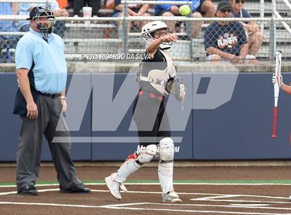 Thumbnail 2 in Bridgeland vs Tomball (UIL Softball 6A Region 2 Bi District) photogallery.
