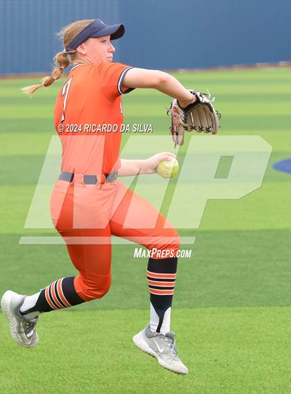 Thumbnail 1 in Bridgeland vs Tomball (UIL Softball 6A Region 2 Bi District) photogallery.