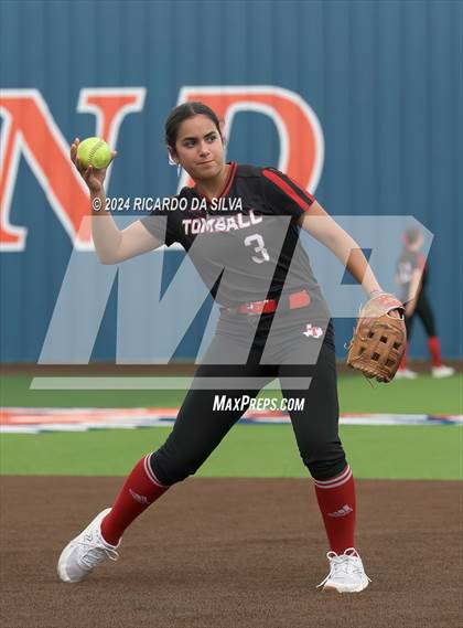 Thumbnail 2 in Bridgeland vs Tomball (UIL Softball 6A Region 2 Bi District) photogallery.